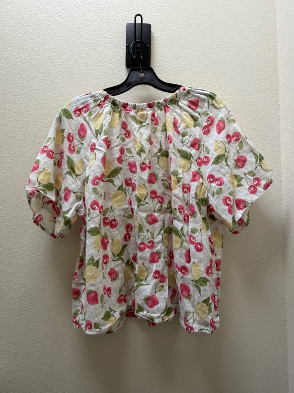 Isaac Mizrahi 100% Linen Summer Top Strawberry Cherry Lemon Fruit 2X - Picture 4 of 4